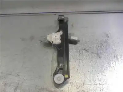 Pezzo di ricambio per auto di seconda mano alzacristalli posteriore sinistro per mercedes-benz clase c (w203) familiar 2.2 cdi cat riferimenti oem iam   