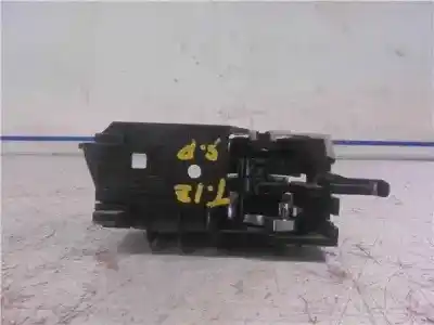 Автозапчасти б/у левая задняя внутренняя ручка за toyota prius (nhw20) hibrido basis [hibrido 57 kw ( 1.5 ltr. - 57 cat)] ссылки oem iam   