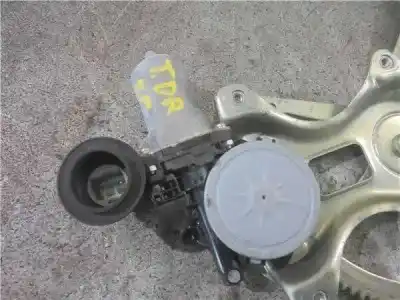 Автозапчасти б/у задний правый стеклорегулятор за toyota prius (nhw20) hibrido basis [hibrido 57 kw ( 1.5 ltr. - 57 cat)] ссылки oem iam   