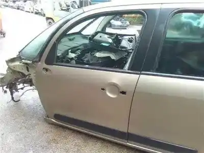 Second-hand car spare part left front door for citroen c3 picasso 1.6 16v oem iam references 9002as  