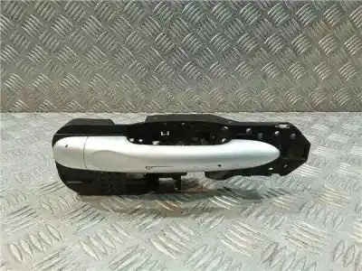 Pezzo di ricambio per auto di seconda mano maniglia esterna anteriore destra per renault megane iii coupé-cabrio 1.6 16v riferimenti oem iam 806060041r  