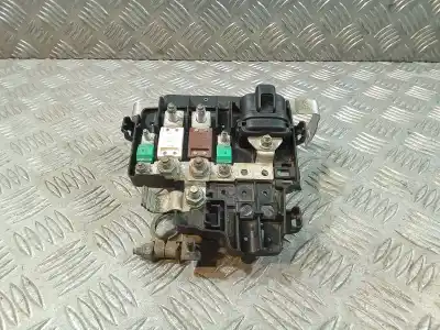 Pièce détachée automobile d'occasion boîtes à fusibles pour renault kangoo 1.5 dci diesel références oem iam 8200463739  