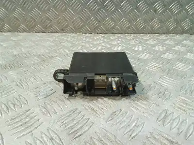 Pièce détachée automobile d'occasion boîtes à fusibles pour renault scenic iii 1.6 dci diesel fap références oem iam 241143738r 403887831r 