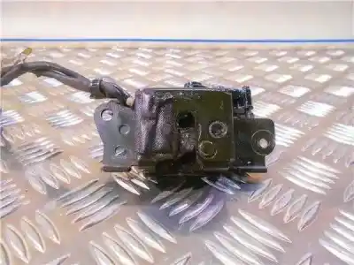 Автозапчасти б/у замок багажника/ворот за toyota prius (nhw20) 1nz-fxe ссылки oem iam   