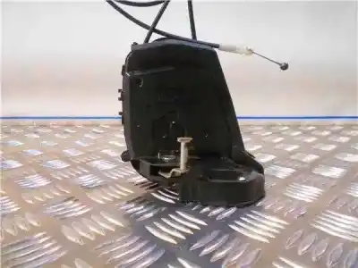 Автозапчасти б/у замок задней левой двери за toyota prius (nhw20) 1nz-fxe ссылки oem iam   