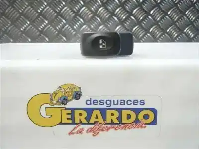 Pezzo di ricambio per auto di seconda mano Comandi Alzacristalli Posteriore Sinistro per RENAULT SCENIC II i- Music Riferimenti OEM IAM 432963K  