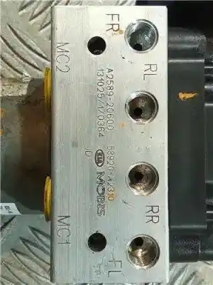 Pezzo di ricambio per auto di seconda mano abs per kia cee´d 1.6 crdi cat riferimenti oem iam 58920a2310  
