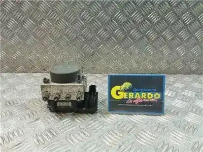 Second-hand car spare part  for RENAULT CLIO III  OEM IAM references 8200000000  