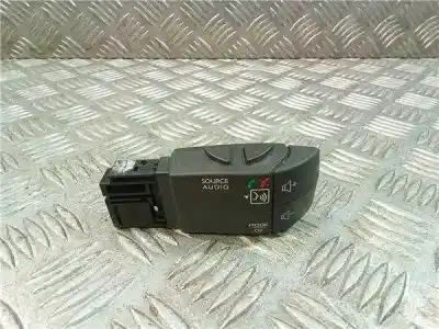 Second-hand car spare part steering wheel switch for dacia dokker 1.5 blue dci diesel fap cat oem iam references 8200950420  