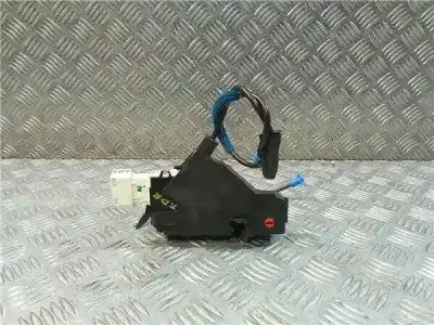 Pièce détachée automobile d'occasion serrure de porte arrière droite pour citroen c4 berlina 1.6 16v hdi références oem iam 9690000000  