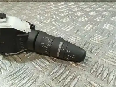 Peça sobressalente para automóvel em segunda mão comutador de limpa vidros por nissan note (e11e) 1.6 16v cat referências oem iam   