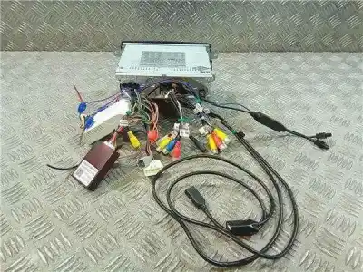 Second-hand car spare part gps navigation system for dacia logan 1.2 16v cat oem iam references   