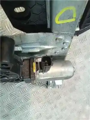 Second-hand car spare part driver left window regulator for dacia logan 1.2 16v cat oem iam references 807213282r  
