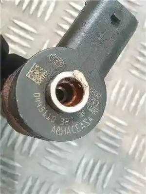 Second-hand car spare part injector for opel insignia berlina 2.0 16v cdti oem iam references   