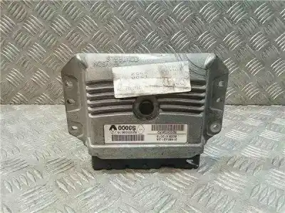 Pezzo di ricambio per auto di seconda mano centralina motore per renault scenic ii 1.6 16v riferimenti oem iam 8,20e+09  