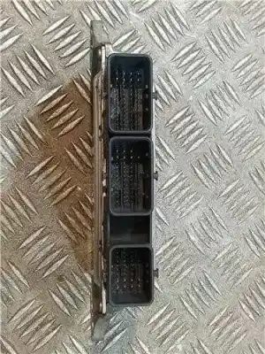 Pezzo di ricambio per auto di seconda mano centralina motore per renault scenic ii 1.6 16v riferimenti oem iam 8,20e+09  