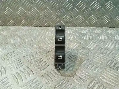 Recambio de automóvil de segunda mano de MANDO ELEVALUNAS DELANTERO DERECHO para BMW SERIE 3 BERLINA (E46)  referencias OEM IAM 61318381514  