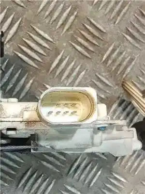 Pezzo di ricambio per auto di seconda mano serratura porta anteriore destra per audi a6 avant (4f5) 3.0 v6 24v tdi riferimenti oem iam   