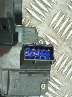 Pezzo di ricambio per auto di seconda mano serratura porta anteriore sinistra per opel corsa c z12xe riferimenti oem iam 24434884  