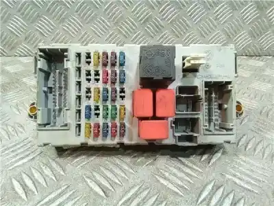 Second-hand car spare part Fuse Box Unit for LANCIA YPSILON (843_) 1.2 (843.AXA1A) OEM IAM references 51734379  
