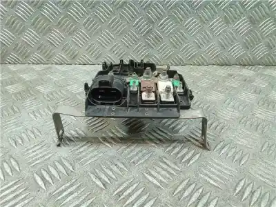 Pièce détachée automobile d'occasion BOÎTES À FUSIBLES pour RENAULT KANGOO II (F/KW0) (2008->)  Références OEM IAM 8200463739  
