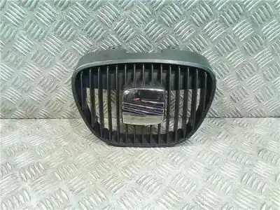 Tweedehands auto-onderdeel VOORGRILL voor SEAT IBIZA III (6L1)  OEM IAM-referenties 6L0853654  