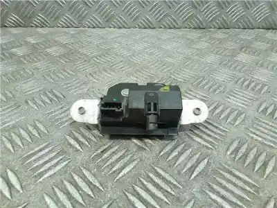 Tweedehands auto-onderdeel kofferbak / poortsluiting voor opel corsa e van 1.3 cdti oem iam-referenties 39021416  