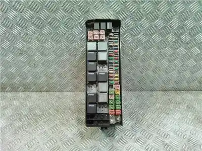 Pezzo di ricambio per auto di seconda mano SCATOLA RELÈ/FUSIBILI per LAND ROVER DISCOVERY  Riferimenti OEM IAM YMB506920C  