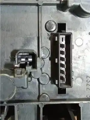 Piesă de schimb auto la mâna a doua lampã spate stânga pentru peugeot 306 4 pt. (s1) (08.1994) 1.9d referințe oem iam   