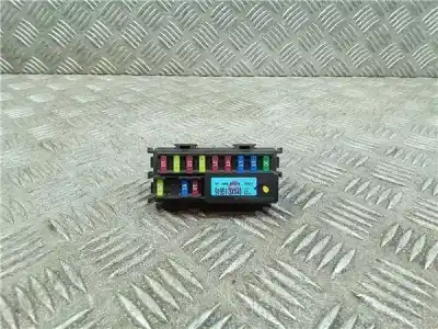 Pièce détachée automobile d'occasion BOÎTES À FUSIBLES pour HYUNDAI I30 (GD)  Références OEM IAM 919513X140  
