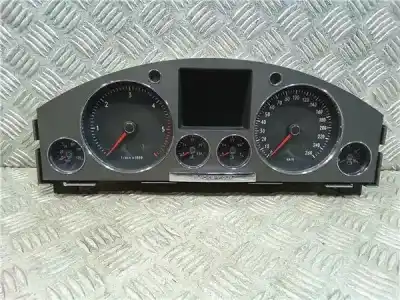 İkinci el araba yedek parçası ENSTRÜMAN PANELI için VOLKSWAGEN PHAETON (3D2/3D8)  OEM IAM referansları 3D0920885A  