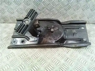 Second-hand car spare part SPARE WHEEL SUPPORT for CHRYSLER VOYAGER (RG)  OEM IAM references   