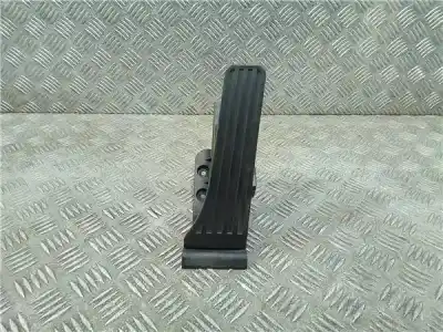 Second-hand car spare part ACCELERATOR PEDAL for MERCEDES-BENZ CLASE C (BM 204) FAMILIAR  OEM IAM references A2043000004 6 PINS 