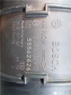Pièce détachée automobile d'occasion DÉBITMÈTRE DE MASSE D'AIR pour OPEL INSIGNIA BERLINA  Références OEM IAM 55562426 5 PINS 281002912