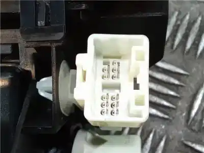 Pezzo di ricambio per auto di seconda mano leva del cambio per toyota auris (e18) (10.2012+) hibrido hybrid active [hibrido 100 kw ( 1.8 ltr. - 73 kw 16v)] riferimenti oem iam 75c583  75g188