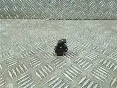 Pièce détachée automobile d'occasion commande de lève vitre arrière droit pour volkswagen golf vii (5g1/be1) (09.2012->) 1.6 advance bluemotion tech. [1.6 ltr. - 81 kw 16v tdi dpf] références oem iam 5g0959855n  