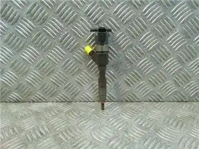 Автозапчастина б/у инжектор для RENAULT LAGUNA II (BG0) 1.9 dCi Diesel 120 CV / 88 KW Посилання на OEM IAM 7700111014  4455110021