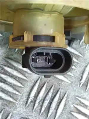 Pezzo di ricambio per auto di seconda mano luce fendinebbia destra per opel corsa d (s07) 1.4 (l08 l68) riferimenti oem iam 13262572  662588537
