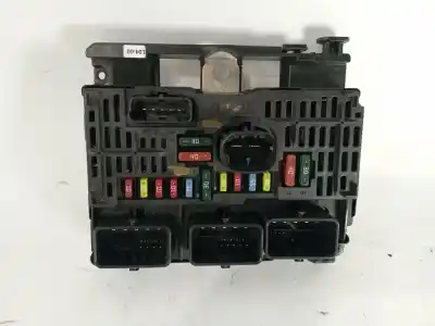 Second-hand car spare part fuse box unit for citroen c4 coupé (la_) 2.0 16v oem iam references 9657718580  l04-00