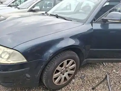Pièce détachée automobile d'occasion aile avant gauche pour volkswagen passat b5.5 (3b3) 1.9 tdi références oem iam   