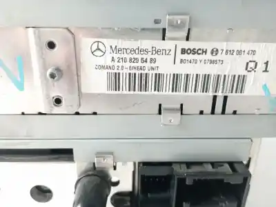 Gebrauchtes Autoersatzteil audiosystem / radio-cd zum mercedes-benz classe e 2 s210 automatico oem-iam-referenzen a2108205489  