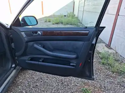 Автозапчасти б/у обивка передней правой двери за audi a6 c5 (4b2, 4b4) 2.4 ссылки oem iam 