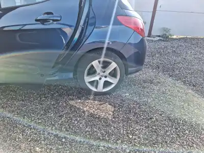 Автозапчастина б/у задня вісь для peugeot 308 i (4a_, 4c_) 2.0 hdi посилання на oem iam 