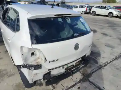 Peça sobressalente para automóvel em segunda mão porta da mala / tampa traseira por volkswagen polo v (6r1, 6c1) 1.2 tsi referências oem iam 6r6827025c