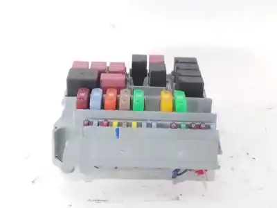 Peça sobressalente para automóvel em segunda mão caixa de fusíveis e relés por fiat 500 (312_) 1.2 (312axa1a) referências oem iam 51905216