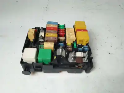 Second-hand car spare part fuse box unit for citroen c4 picasso ii 1.2 thp 130 oem iam references 35097303