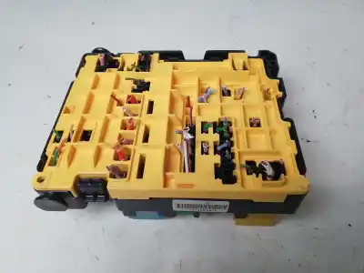 Second-hand car spare part fuse box unit for citroen c4 picasso ii 1.2 thp 130 oem iam references 35097303  