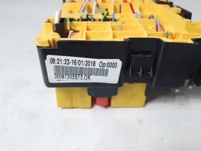 Second-hand car spare part fuse box unit for citroen c4 picasso ii 1.2 thp 130 oem iam references 35097303  