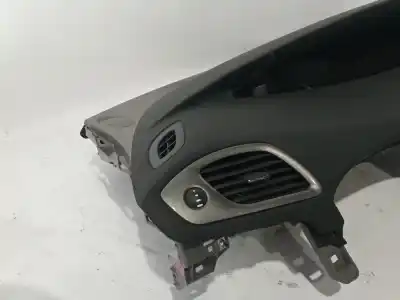 Second-hand car spare part dashboard for renault scénic iii (jz0/1_) 1.5 dci oem iam references 681000016r  