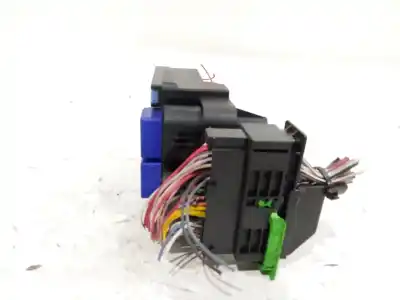 Peça sobressalente para automóvel em segunda mão caixa de fusíveis e relés por renault megane iii fastback (bz0/1_, b3_) 1.2 tce (bz2b, bz11) referências oem iam 1801330